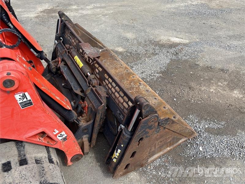 Kubota SVL75-2CHW Compact Track Loader Skid steer loderler