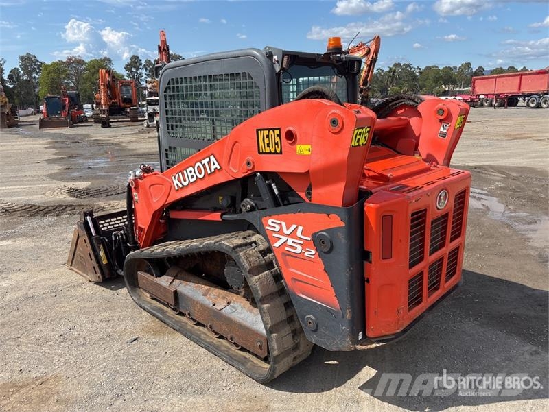 Kubota SVL75-2CHW Compact Track Loader Skid steer loderler