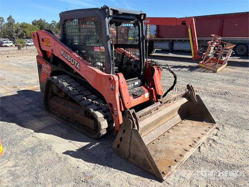 Kubota SVL75-2CHW Two-Speed High Flow Compact Track Loade لوادر انزلاقية التوجيه