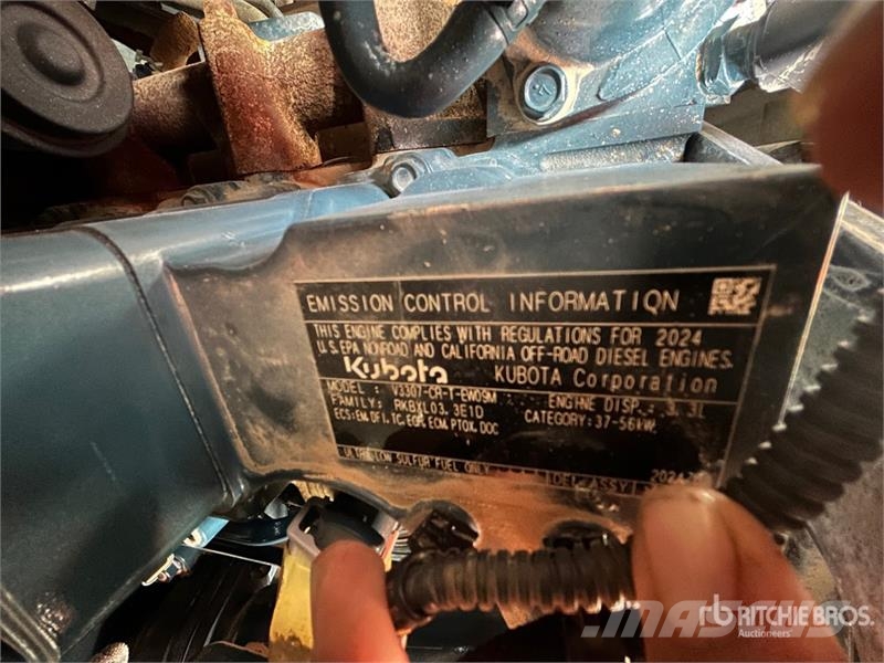 Kubota SVL75-3 Two-Speed Compact Track Loader Skid steer loaders