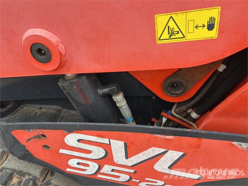 Kubota SVL95-2S Compact Track Loader Kompaktrakodók