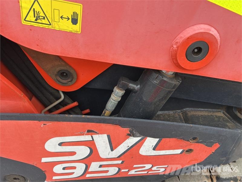 Kubota SVL95-2S Compact Track Loader Kompaktrakodók