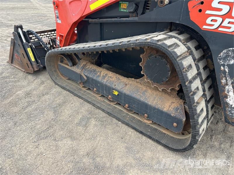 Kubota SVL95-2S Compact Track Loader Kompaktrakodók