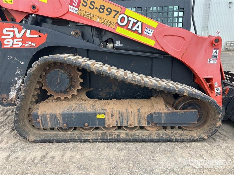 Kubota SVL95-2S Compact Track Loader Kompaktrakodók