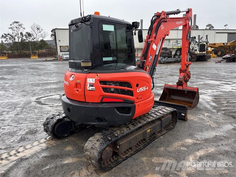 Kubota U55-4 ミニ油圧ショベル 7t以下（ミニユンボ・ミニディガー）