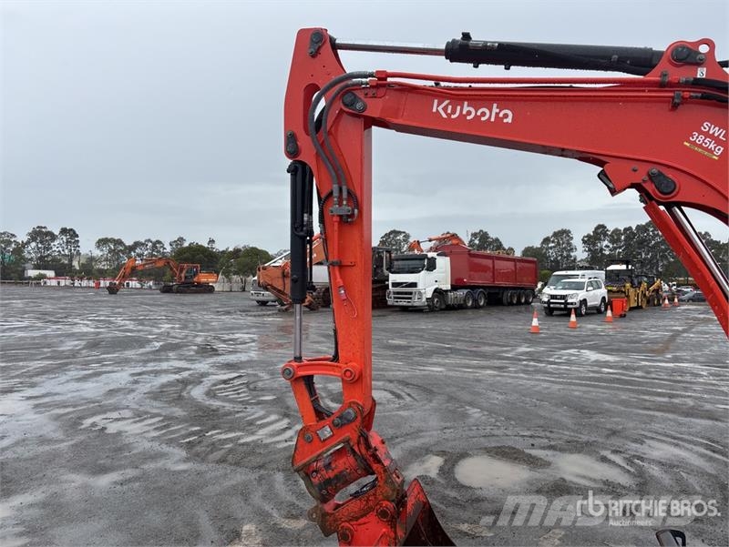 Kubota U55-4 ミニ油圧ショベル 7t以下（ミニユンボ・ミニディガー）