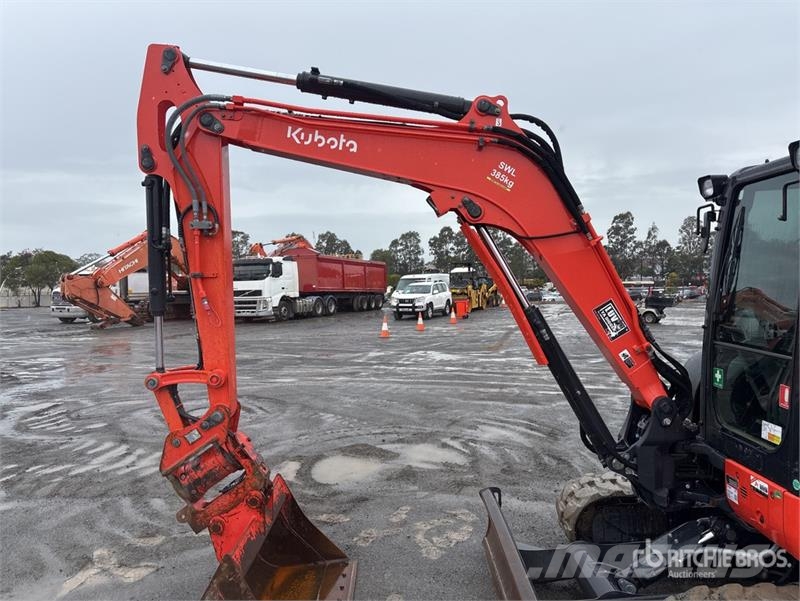 Kubota U55-4 ミニ油圧ショベル 7t以下（ミニユンボ・ミニディガー）