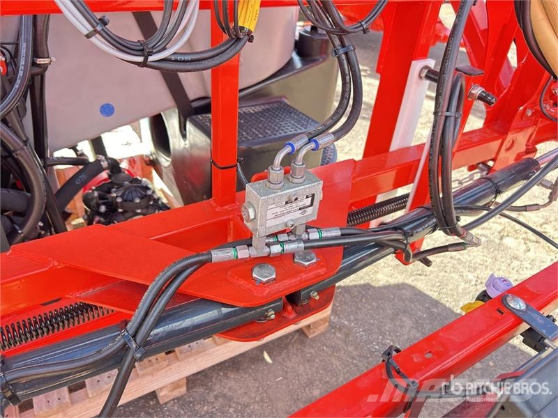 Kuhn Deltis 2 15 m 3-Point Hitch Sprayer (Unused) Irroratrici trainate