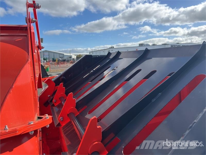 Kuhn Primor 3570 M S/A Straw Feeder (Unused) Otros equipos para cosechadoras de forraje