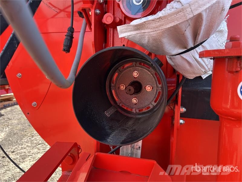 Kuhn Primor 5570 M S/A Straw Feeder (Unused) Otros equipos para cosechadoras de forraje