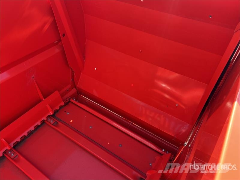 Kuhn Primor 5570 M S/A Straw Feeder (Unused) Otros equipos para cosechadoras de forraje