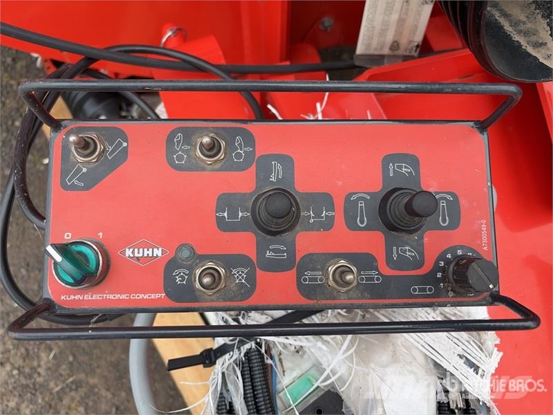 Kuhn Primor 5570 M S/A Straw Feeder (Unused) 기타 목초 수확용 장비