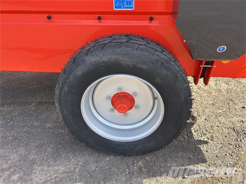Kuhn Primor 5570 M S/A Straw Feeder (Unused) Otros equipos para cosechadoras de forraje