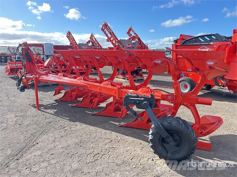Kuhn VM153 4E/5H 102 3-Point 5 Bottom Reversible Plow ( Pluguri reversibile