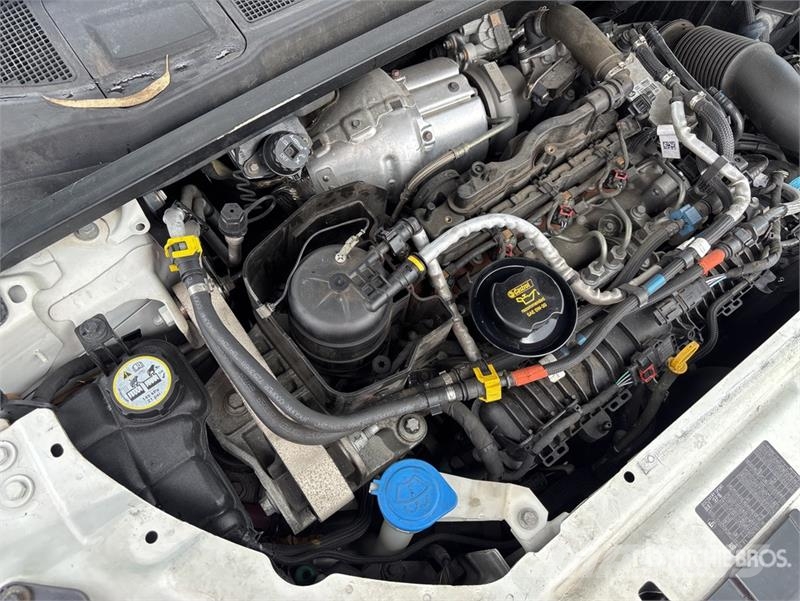 Land Rover Discovery Sport SUV Kistehergépjárművek