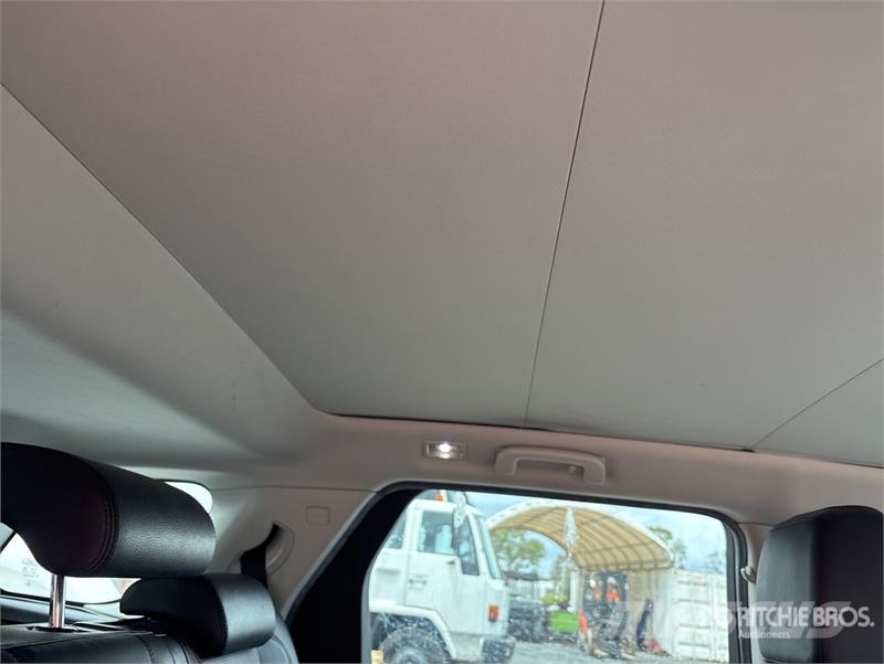Land Rover Discovery Sport SUV Kistehergépjárművek