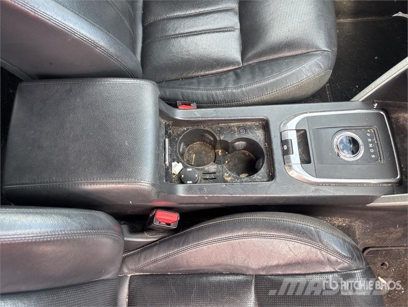 Land Rover Discovery Sport SUV Kistehergépjárművek