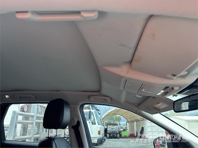 Land Rover Discovery Sport SUV Kistehergépjárművek