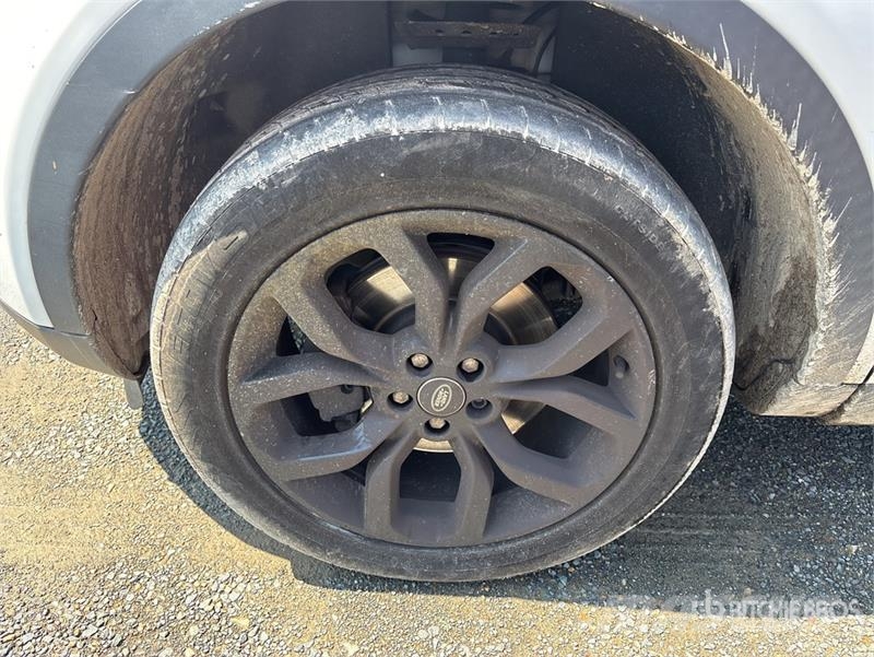 Land Rover Discovery Sport SUV Kistehergépjárművek