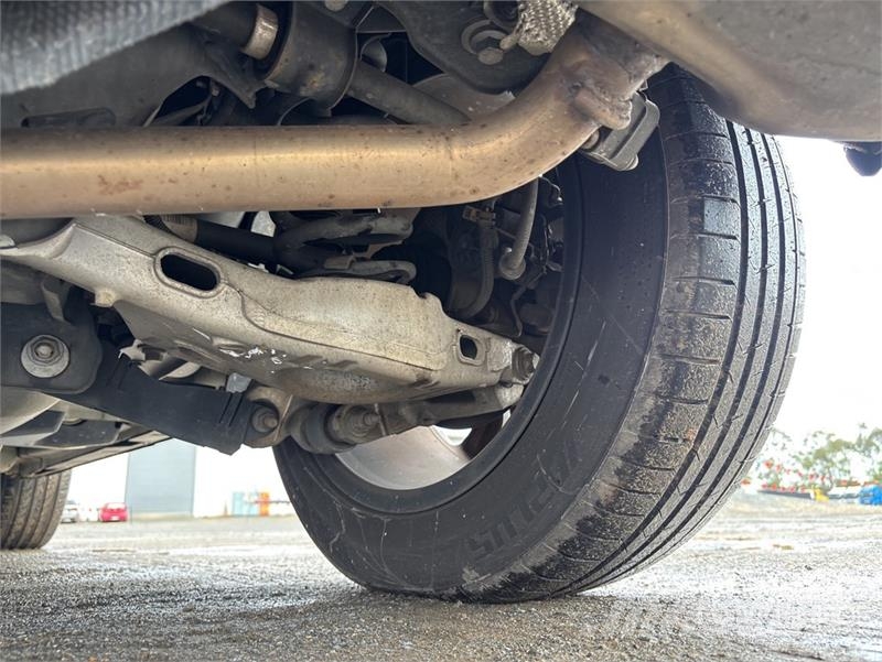 Land Rover Discovery Sport SUV Kistehergépjárművek