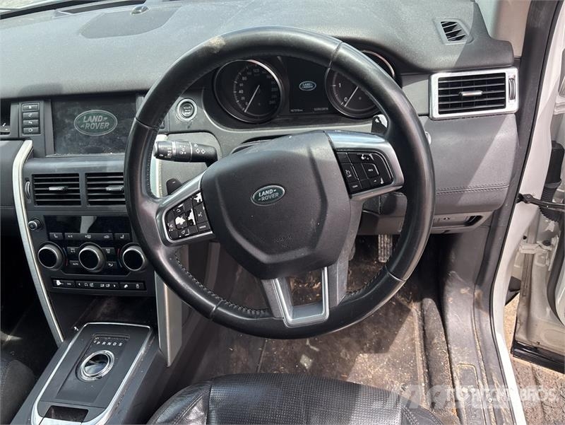 Land Rover Discovery Sport SUV Kistehergépjárművek