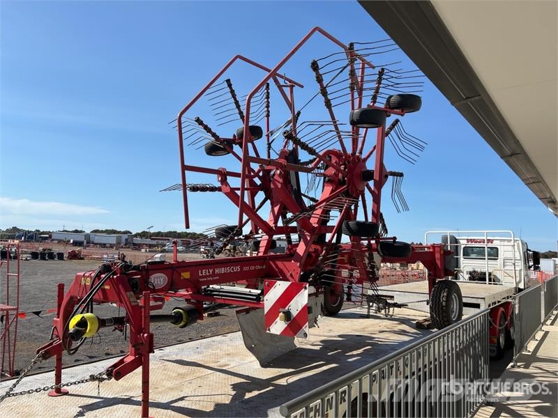 Lely 725 CD Classic Hay Rake مكابس وميبسات التبن