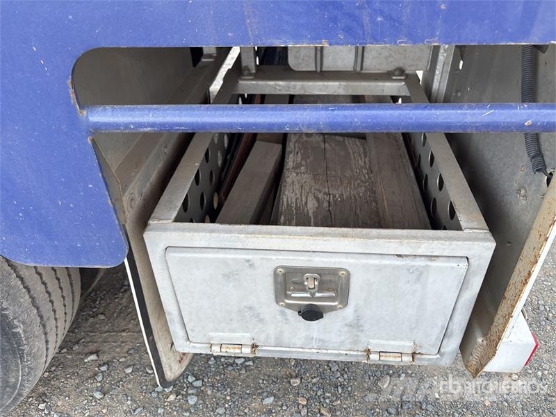 Liberty Freighters 13.6 m Tri/A Flatbed Trailer مقطوروات مسطحة/مفصلية الجوانب
