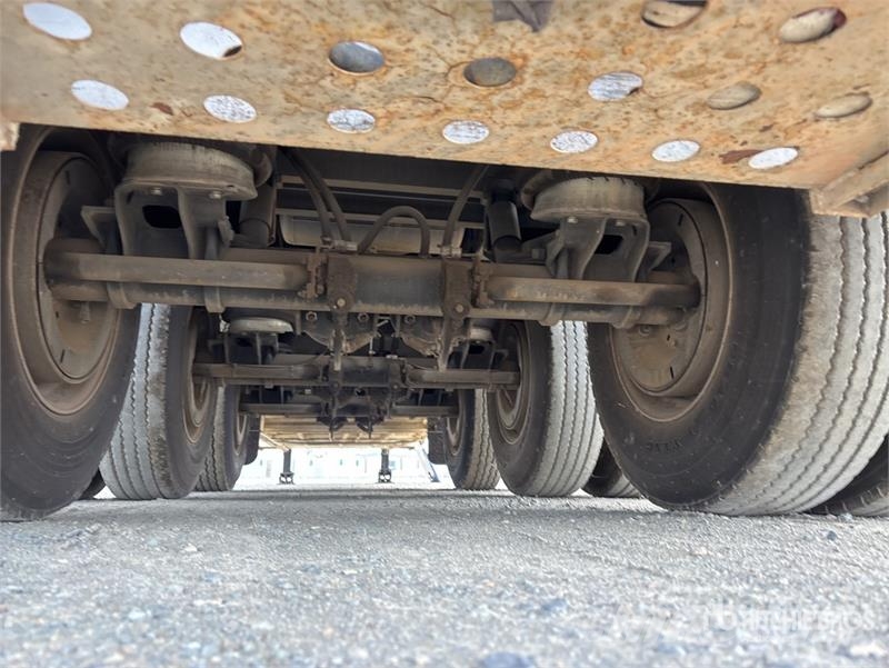 Liberty Freighters 13.6 m Tri/A Flatbed Trailer مقطوروات مسطحة/مفصلية الجوانب