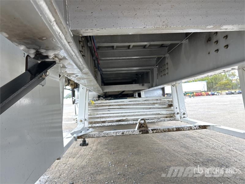 Liberty Freighters 13.6 m Tri/A Flatbed Trailer Flatbed/Dropside trailers