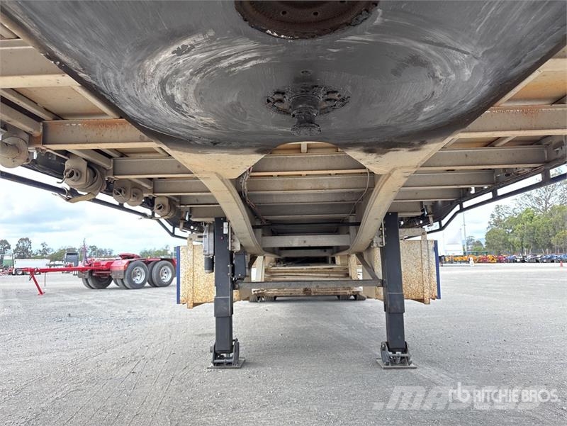 Liberty Freighters 13.6 m Tri/A Flatbed Trailer مقطوروات مسطحة/مفصلية الجوانب