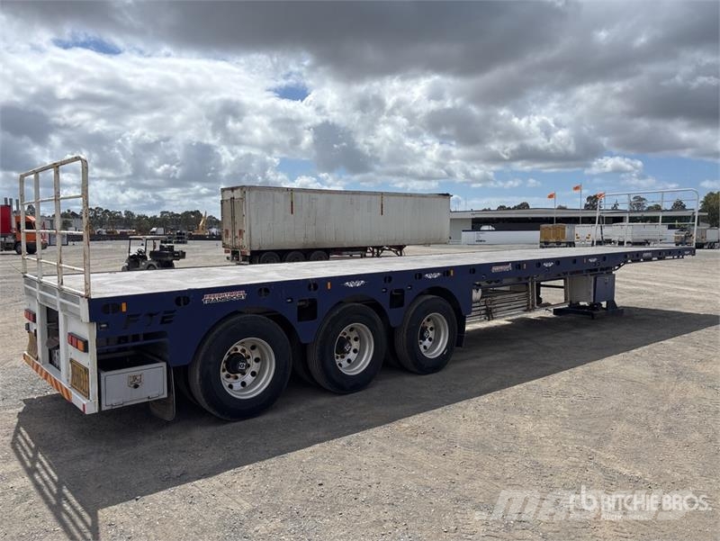 Liberty Freighters 13.6 m Tri/A Flatbed Trailer مقطوروات مسطحة/مفصلية الجوانب