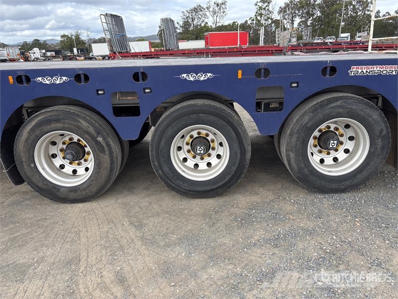 Liberty Freighters 13.6 m Tri/A Flatbed Trailer مقطوروات مسطحة/مفصلية الجوانب