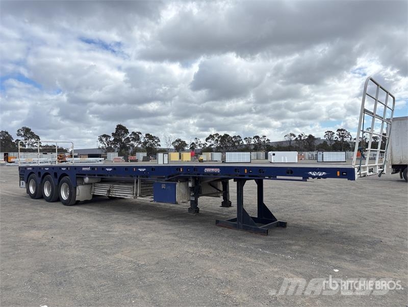 Liberty Freighters 13.6 m Tri/A Flatbed Trailer مقطوروات مسطحة/مفصلية الجوانب