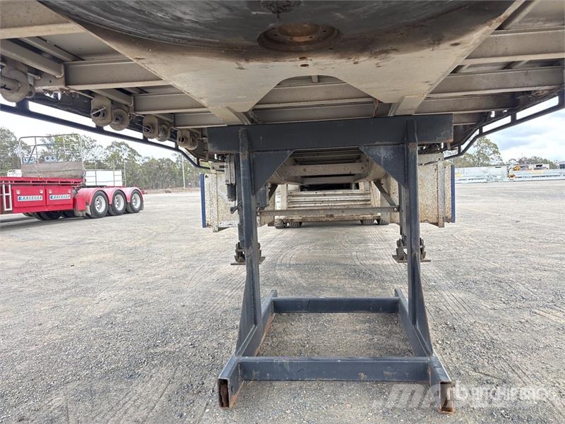 Liberty Freighters 13.6 m Tri/A Flatbed Trailer مقطوروات مسطحة/مفصلية الجوانب