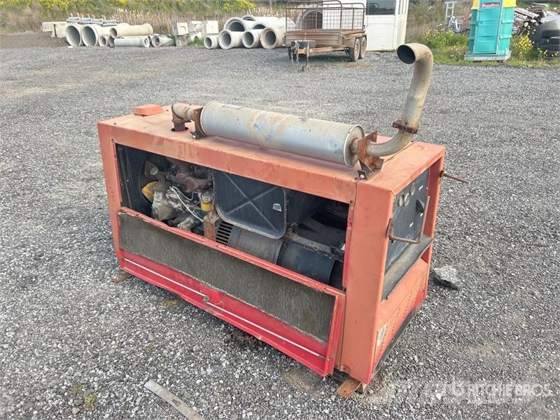 Lincoln SA500-I Engine Driven Welder (Inoperable) Welding Equipment