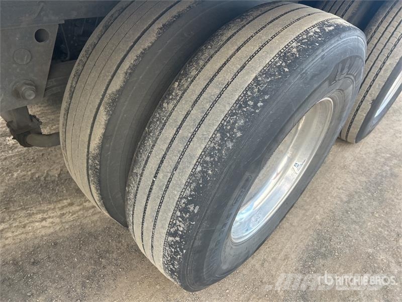 Lucar 13.2 m Tri/A Refrigerated Trailer نصف مقطورات بدرجة حرارة قابلة للضبط