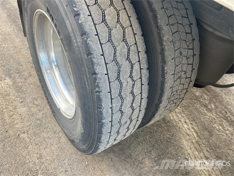 Lucar 13.2 m Tri/A Refrigerated Trailer نصف مقطورات بدرجة حرارة قابلة للضبط