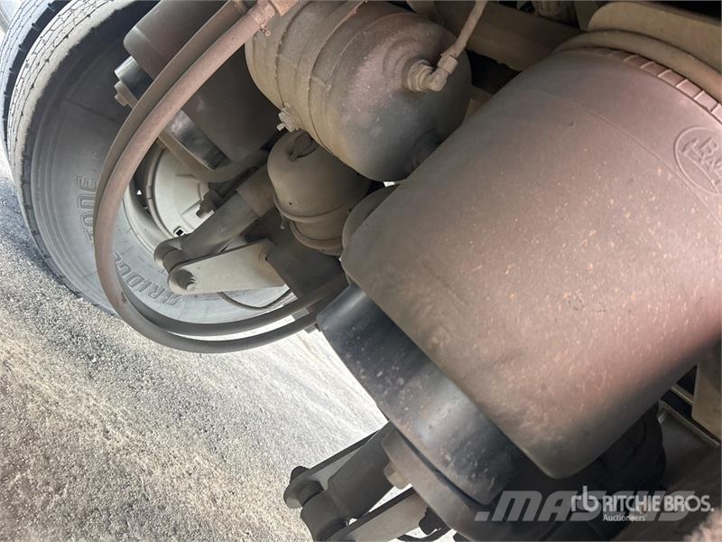 Lucar 13.2 m Tri/A Refrigerated Trailer نصف مقطورات بدرجة حرارة قابلة للضبط