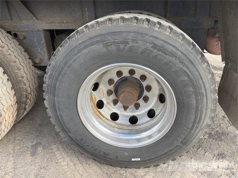 Lucar 13.5 m Tri/A Refrigerated Trailer Temperature controlled semi-trailers