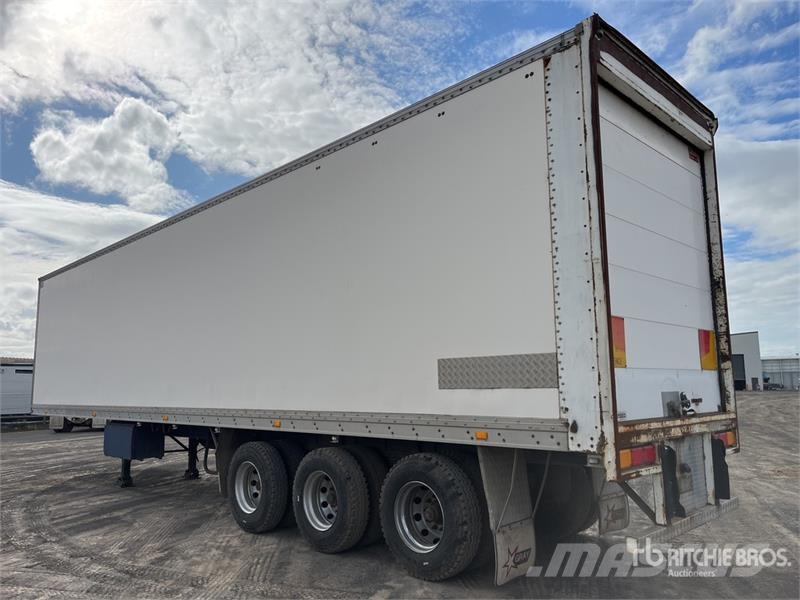 Lucar 13.5 m Tri/A Refrigerated Trailer Temperature controlled semi-trailers