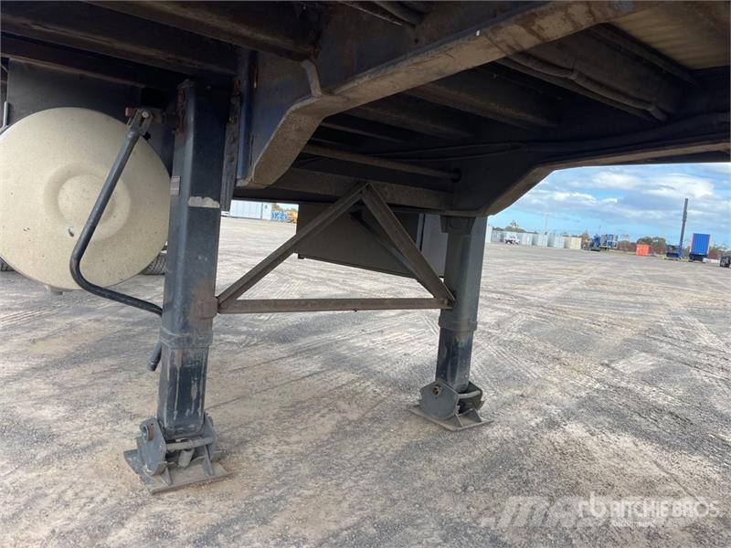 Lucar 13.5 m Tri/A Refrigerated Trailer Temperature controlled semi-trailers