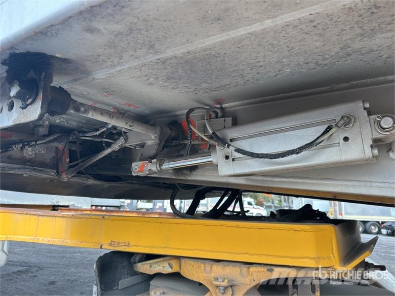 Lusty 14.9 m Bogie/A Stag Combination End Dump Tra Tipper trailers