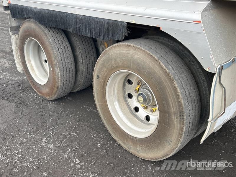 Lusty 14.9 m Bogie/A Stag Combination End Dump Tra Tipper trailers