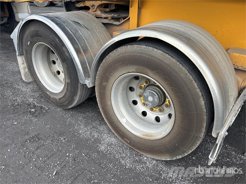 Lusty 14.9 m Bogie/A Stag Combination End Dump Tra Tipper trailers