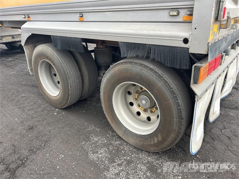 Lusty 14.9 m Bogie/A Stag Combination End Dump Tra Tipper trailers