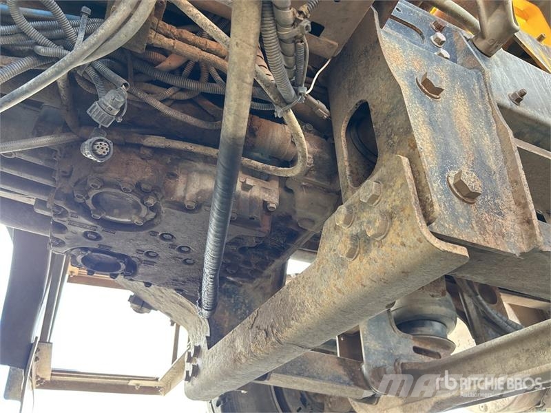 Mack CH6668RST Metroliner 16000 L 8x4 Twin-Steer Water  Kamioni za vodu