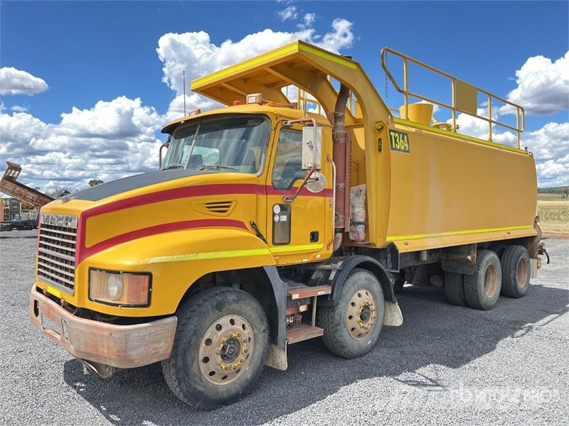 Mack CH6668RST Metroliner 16000 L 8x4 Twin-Steer Water  Kamioni za vodu
