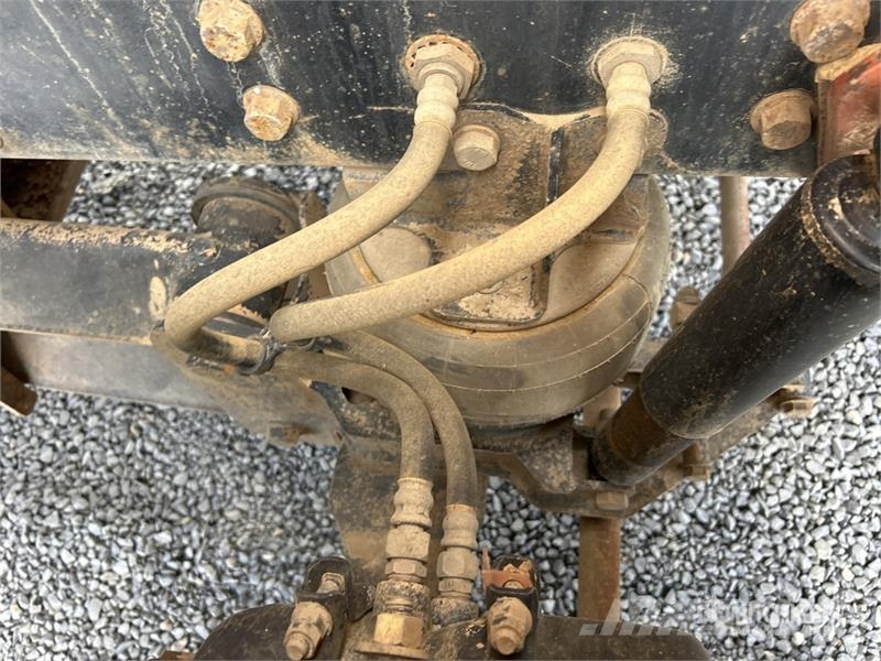 Mack CH6668RST Metroliner 16000 L 8x4 Twin-Steer Water  Kamioni za vodu