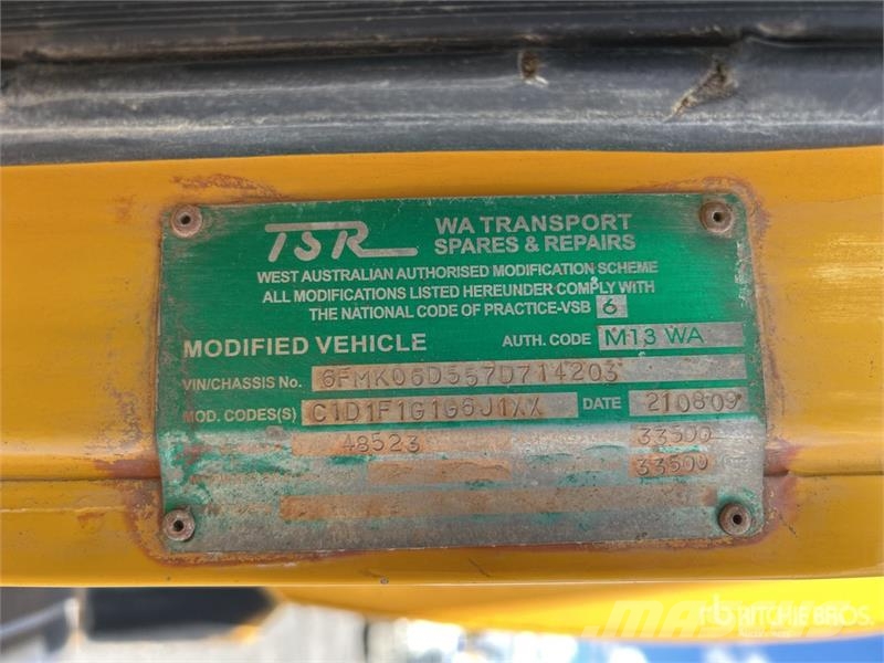 Mack CH6668RST Metroliner 16000 L 8x4 Twin-Steer Water  Kamioni za vodu