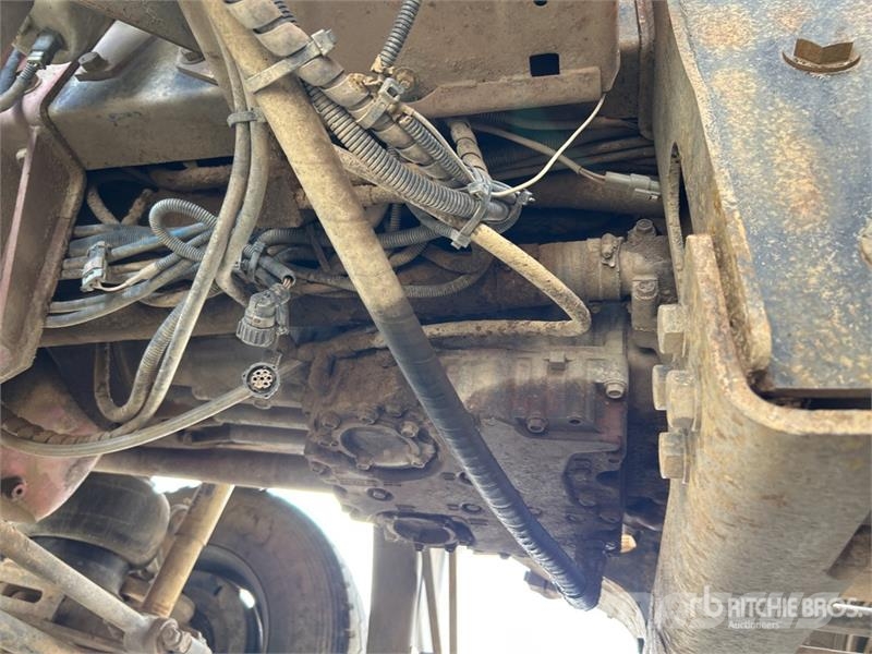 Mack CH6668RST Metroliner 16000 L 8x4 Twin-Steer Water  Kamioni za vodu